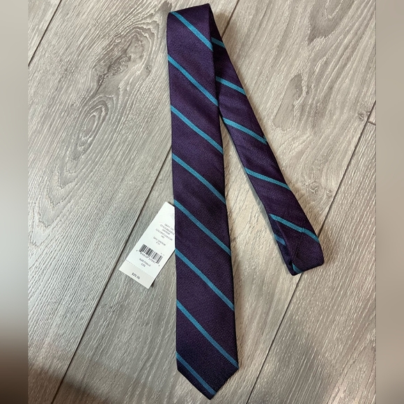 *BNWT* TIE BAR WITH STRIPES - Picture 3 of 5